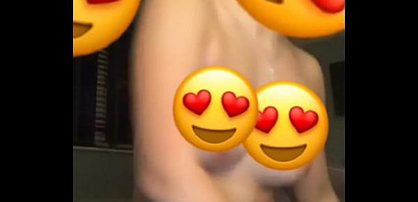  Sexy white girl from long beach snapping me